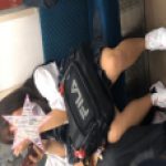 JKの目線と制服姿のエロス