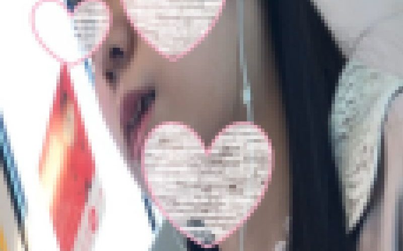 【顔フェチ】ベロの出し方がエッチな若い娘