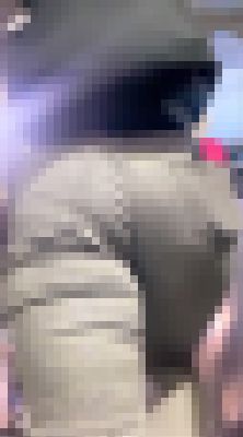 お姉さんの後ろ姿　７９　OL　爆尻　エスカ上り　ムチムチ　パンツ