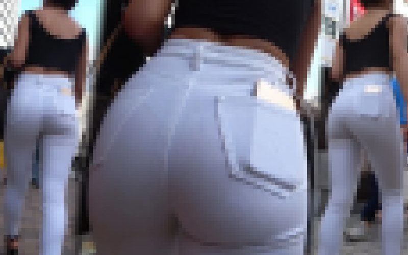 【フルHD 高画質】白スキニーお姉さんの極上爆尻！！滅多に出会えない極上ヒップ！！