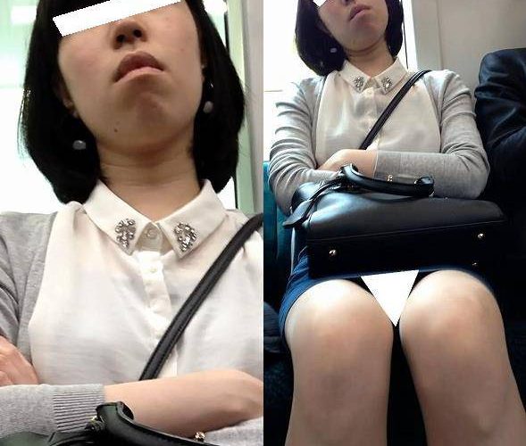 (電車対面）(顔出し)デニムのミニタイトスカートで攻めるセミロングOLさん…大きめの…▼ぞーんを超近接接写で観察してみました!!