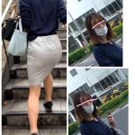 【メガネ美人！エロ尻！】アニメキャラ！？小尻で美尻を公開！ムチムチエロ尻に精子を掛けたら驚いて逃げちゃう！？【447】