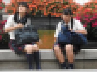 制服姿の女のコを撮影しました！！５６