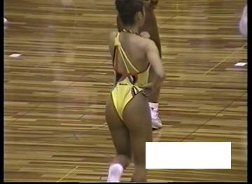 美女ハイレグ エアロビクス1