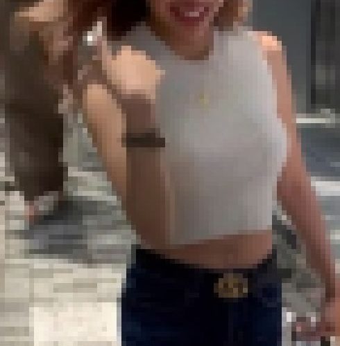 【2名・オッパイ強調し過ぎな女達】