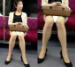 (電車対面）(顔出し)きゅっと引締まったパンストあんよがエロ過ぎる人妻OLさんを…上から下から観察してみました!!