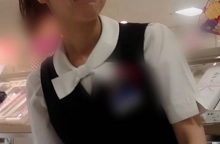 働くお姉さん2 百貨店店員
