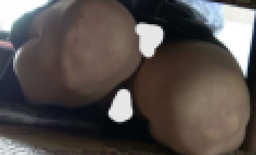 【机の下の真実】舐めたくなる脚?5分間なみちゃんのアレと脚を舐めわす?「特典」