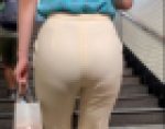 【2名・パンティーが丸分かりになってしまう着衣尻】