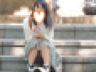 お座りお姉さん発見！！（ＦＨＤ）大変です！！パンツが見えてますよ１８