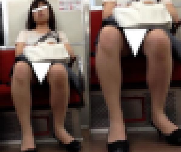 (電車対面）(顔出し)お仕事でお疲れ…がっつりパンストあんよをひらくOLさんを…対面から定点観察してみました!!