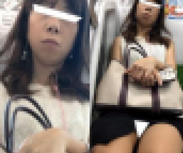 (電車対面）(顔出し)巻き髪ロングヘアの人妻さん…ひざ上丈の巻きスカートの無防備な▼ぞーんを観察してみました!!