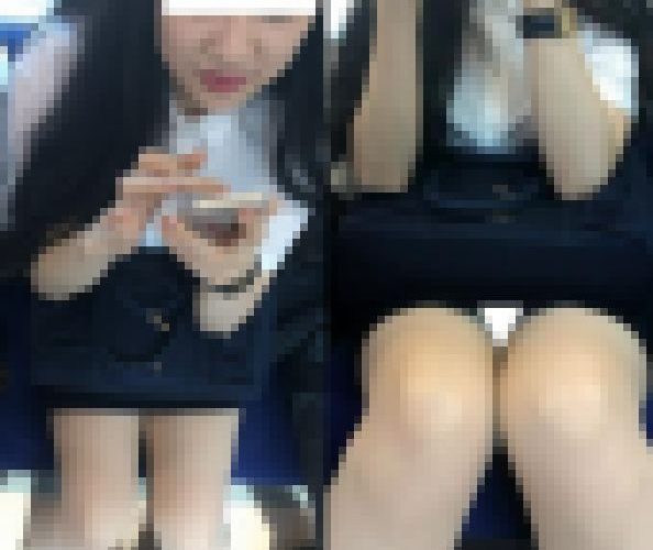 (電車対面）(顔出し)黒のミニタイトスカートと色白のパンストあんよが織り成す…えっちな▼ぞーんのOLさんを観察してみました!!