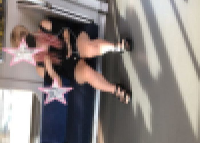ギャル様をストーカー