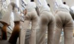 【尻ＨＤ】ここまで自己主張の激しいパンティーラインは見たことがないｗ