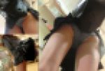 鞄でめくれてぷり尻丸出し!!!ミニスカJ○に起こった恥ずかしすぎたパンチラ事件