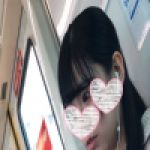 近づくと興奮する大学生のスベスベ肌
