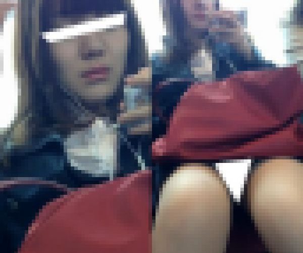 (電車対面）(顔出し）色白のかわいい女子大生さん…コートとお鞄で完全ガードと思いきや…お鞄の下の▼ぞーんを観察してみました!!