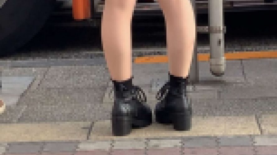 めくれ系女子