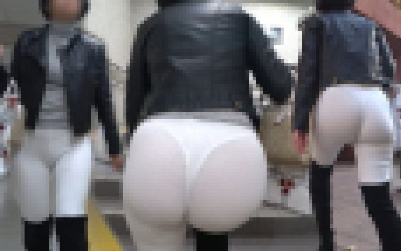 【超高画質】☆　爆・尻・降・臨　☆　着衣尻フェチにとっては悶絶必死の白桃超爆レギンスHIP！やはり女は25歳以上がイイよなぁｗ