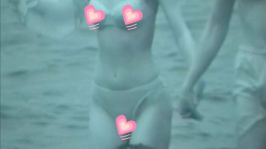 DUCK007　【赤外線】カメラで水着を丸裸にされた女子のマン毛がヤバエロ　01