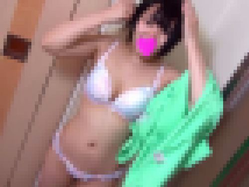 ?恥ずかしいけど見せてあげる！　りくのオマ●コ洗い・・・　?Full HD　1920X1080