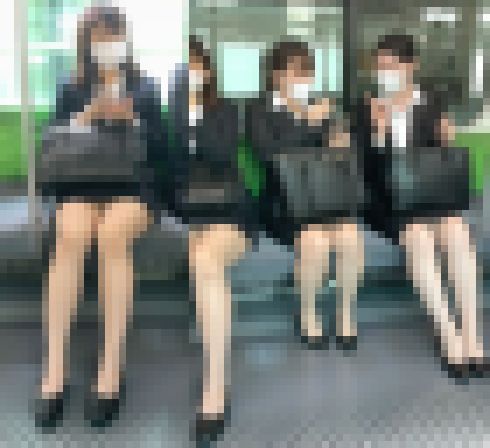 就活を頑張るリクルートスーツ姿の女子大生軍団（前編）