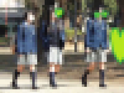 制服姿の女のコを撮影しました！！７５