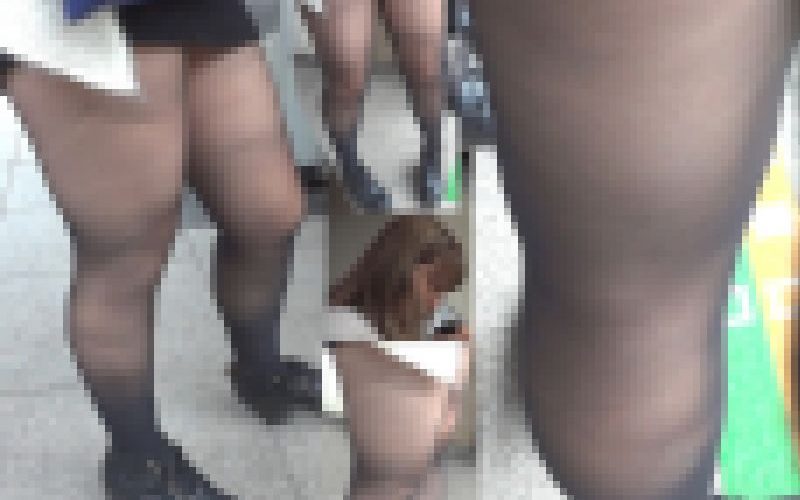 駅シリーズ№2 太ももだけが太い黒パンストの長身JDをホームで接写したよ