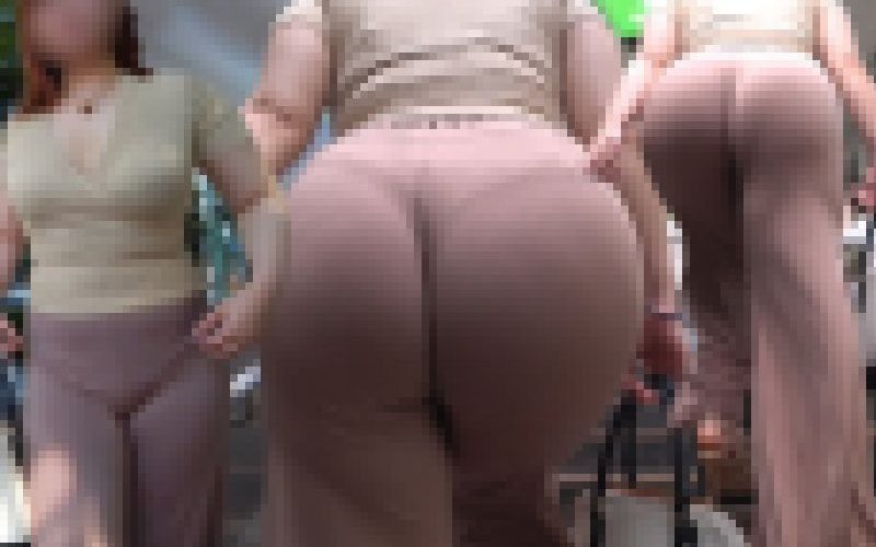 【超高画質】ヤバぁ…爆尻フレアパンツの大乱舞！！実りに実ったデカ尻をブリンブリン揺らしオスの視線を独り占め！