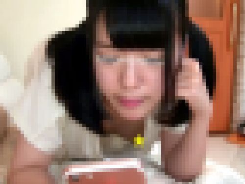 FULL HD【個撮】ピチピチ可愛い19歳のノーブラ胸チラ&モロ乳首をこっそりじっくり撮影??