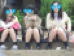 強烈！！３人パンチラ見せ組を発見！！（ＦＨＤ）大変です！！パンツが見えてますよ４０