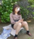 公園で昼飯を食べようとしたら、綺麗なお姉さんがいたのでカメラを向けたらパンティ見せつけて来たｗ