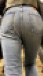 お姉さんの後ろ姿 １９４　迫力の爆尻　階段上り　パンツ　ジーンズ　ジーパン