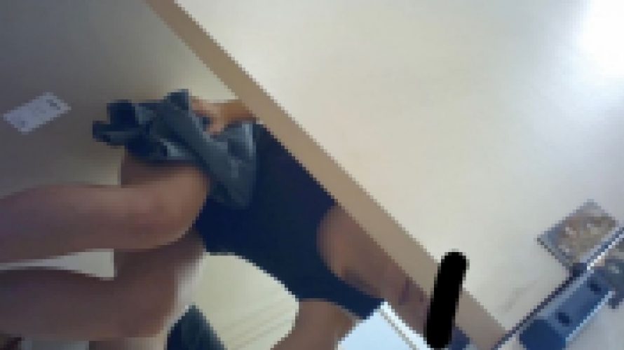 【試着室盗撮風 3名】