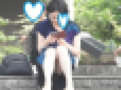 お座りお姉さん発見！！（ＦＨＤ）大変です！！パンツが見えてますよ８８