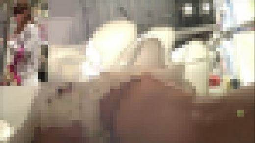 【顔出し】都会の美女のパンティ09