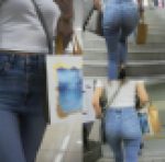 激カワ娘お尻の形がパーフェクトジーンズ尻のパイスラッシュ