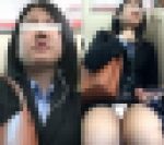 (電車対面）（顔出し）たくさんの悩ましい表情とえちえちな▼ぞーんを見せつけてくれちゃった…美人OLさんを観察してみました