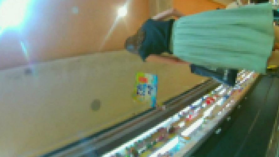 パンチラ逆さ撮り中にカメラを蹴られましたｗ丸見えふんわりロングスカート【動画】5作品セット007 001 008 011 015