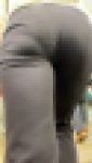 お姉さんの後ろ姿　２１３　ムチムチ　OL　巨尻　迫力　階段上り　ブラック　パンツ