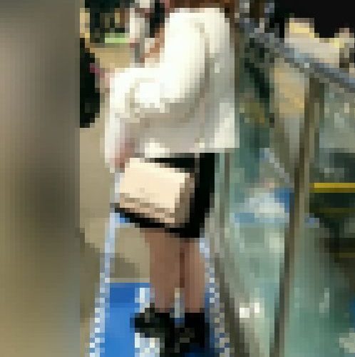 下着選びのお姉さんとエロ姉さん