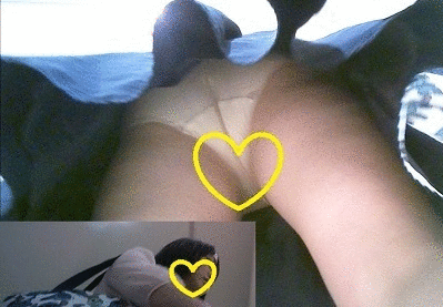 買い物中の若ママ パンチラ34