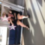 ロリギャル様の生足がスケベなので追跡した