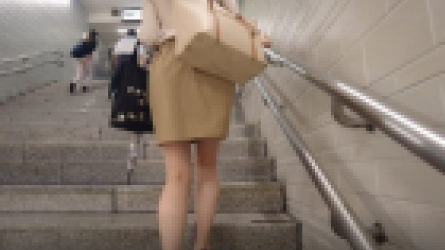 池〇の漫喫パンチラ盗撮(OL編 )