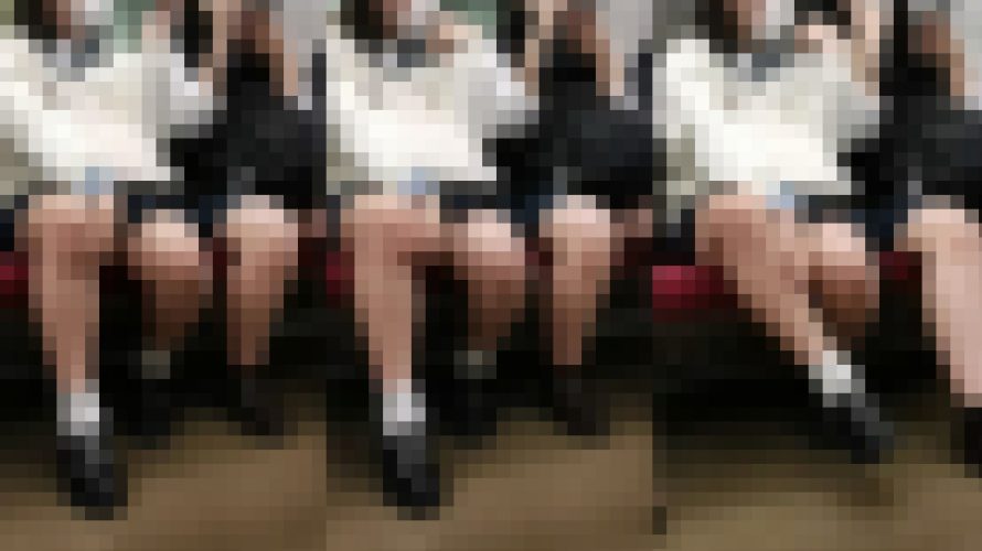どっちの生足が好きですか？その2