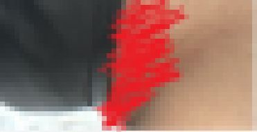 はみ毛がえげつないコスプレイヤー