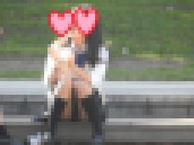 制服姿の可愛いコを発見！！（ＦＨＤ）大変です！！パンツが見えてますよ６