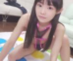 ★ゆりなちゃんシリーズ07★ツイスター★エナメルハイレグ（ピンク）★ぎりぎりの衣装で開脚ポーズ★