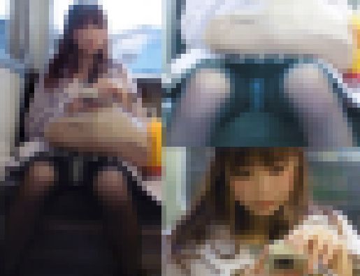 電車内美少女が見せたスケスケ黒スト越しのご褒美丸見えパンチラ